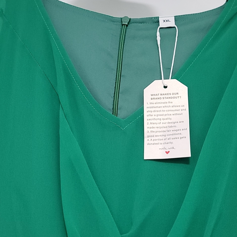 Chic Asymmetrical Green Dress - Picture 2 of 4